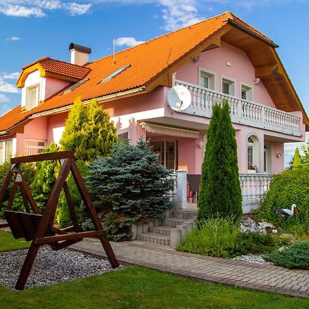 Wow Liptov Holiday House Liptovský Mikuláš エクステリア 写真